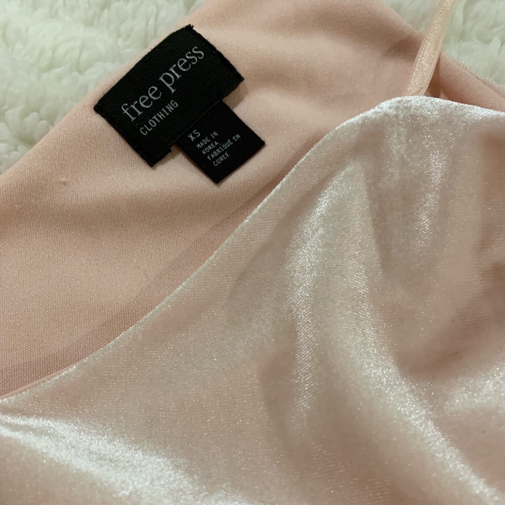 Pink top - Picture 2 of 2